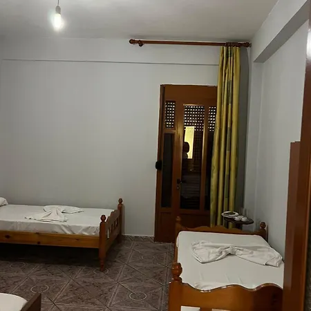Casa de hóspedes Begaj 3*